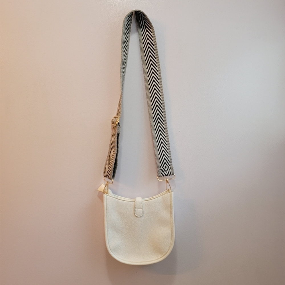 Vegan Leather Guitar Strap Crossbody Handbag - Picture 4 of 7